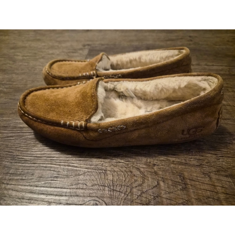 UGG Ansley Chestnut Suede Moccasin Slippers Womens 9